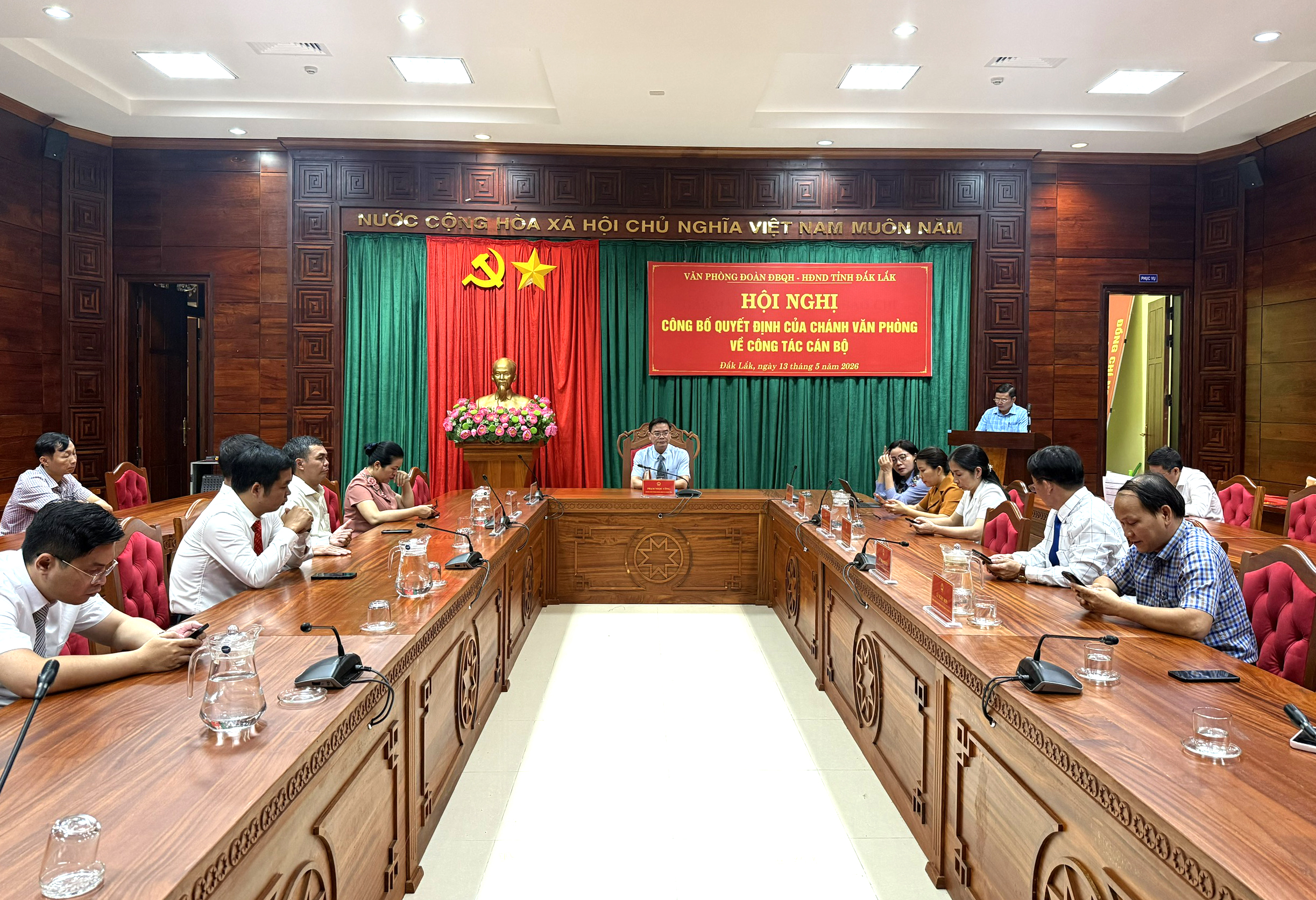 Phê duyệt 28 vị trí việc làm tại Văn phòng Đoàn ĐBQH và HĐND tỉnh